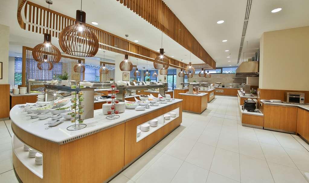 Maritim Hotel Paradise Blue Albena Restaurant bilde